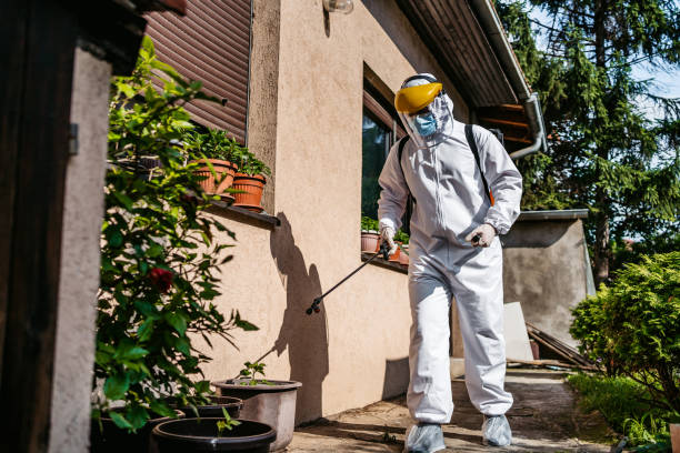 Best Commercial Pest Control Services  in Racine, WI